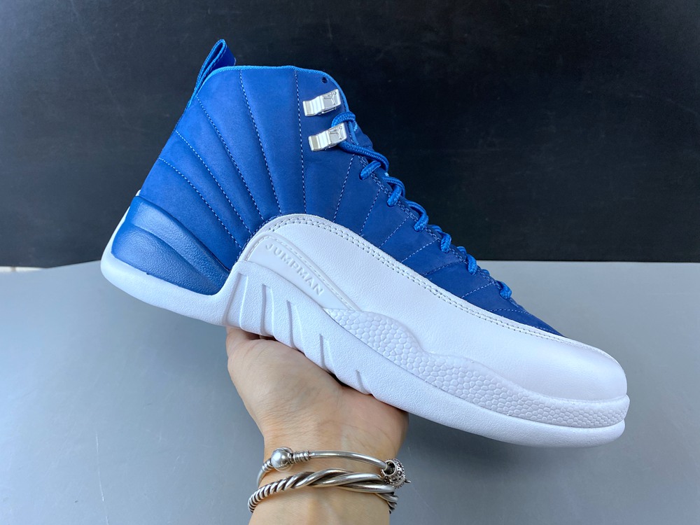 Air Jordan 12 130690-404